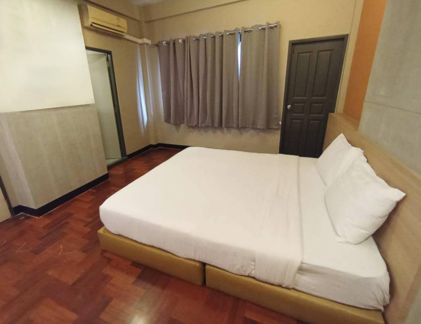 Go Inn Silom - Bts Saint Louis โกอินน์ สีลม - สถานีรถไฟฟ้าเซนต์หลุยส์ X バンコク都 エクステリア 写真
